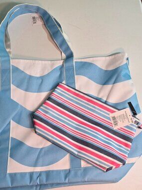 Sun & Sky Jumbo Wave Beach Bag 25.75 W x .044 D x 16.53 H & Sand Pouch-Light Blu